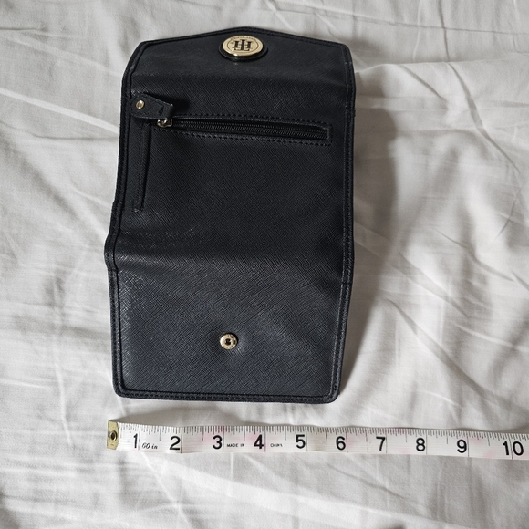 TOMMY HILFIGER Trifold Wallet - Picture 2 of 6